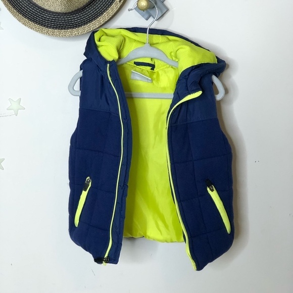 GABE Rogers puffer vest - Picture 2 of 8